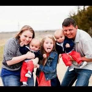 Meet your Posher, Kendra